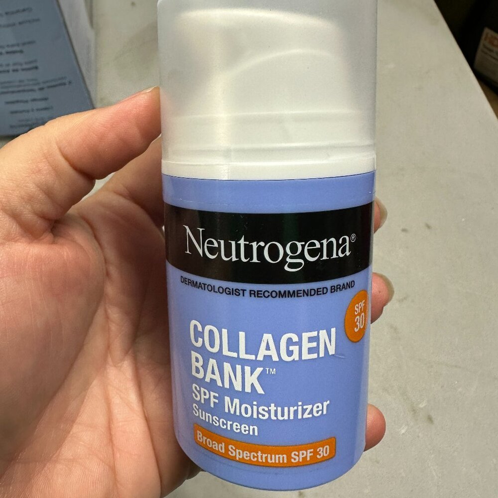 Neutrogena Collagen Bank Face Moisturizer with SPF 30 Sunscreen 2 Fl Oz